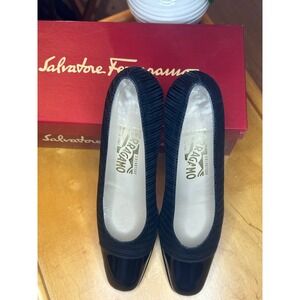 Salvatore Ferragamo Block Heel‎ Pumps Black Patent Leather Trim 7.5 A